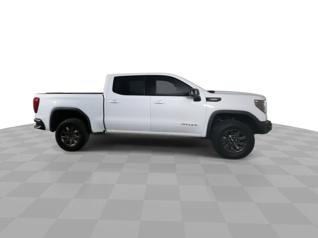 Used 2025 GMC Sierra 1500 AT4X image 9