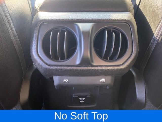 Used 2019 Jeep Wrangler Unlimited Sahara image 17