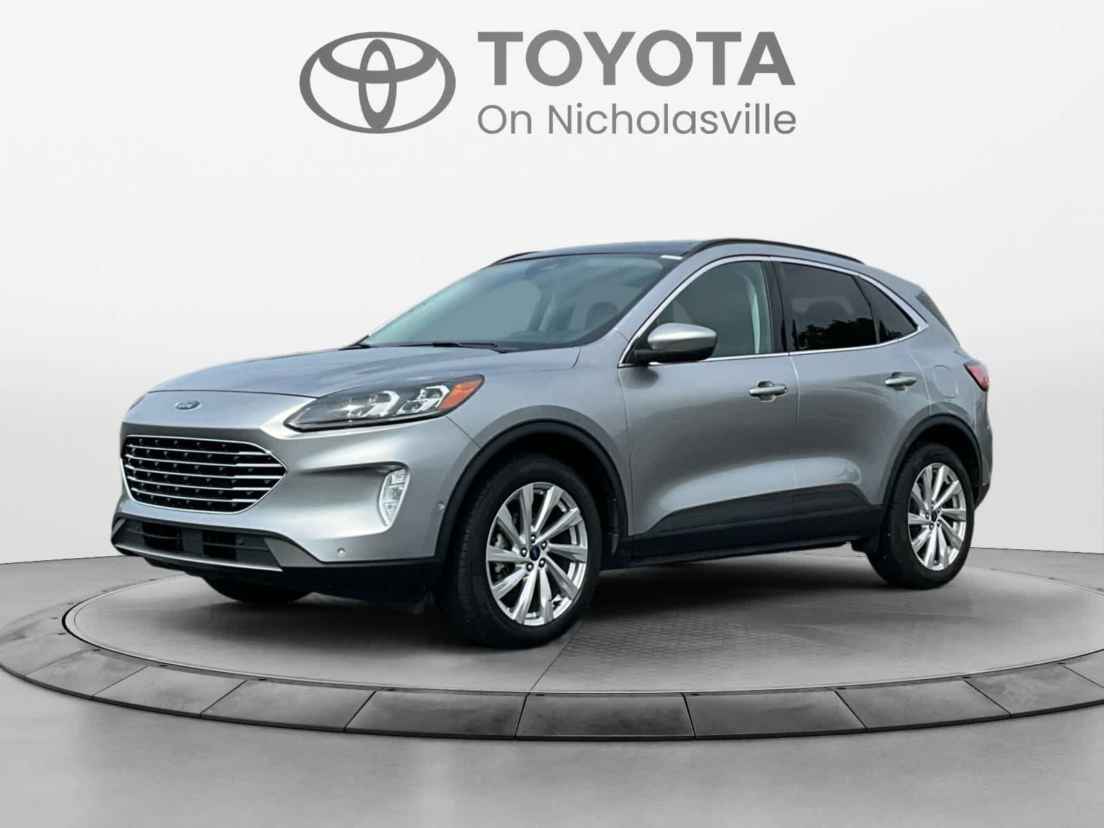 Used 2021 Ford Escape Titanium w/ Titanium Elite Package AWD/4WD image 1