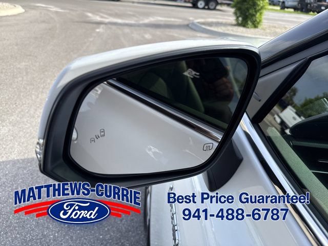 Used 2021 Toyota Highlander Platinum FWD image 8