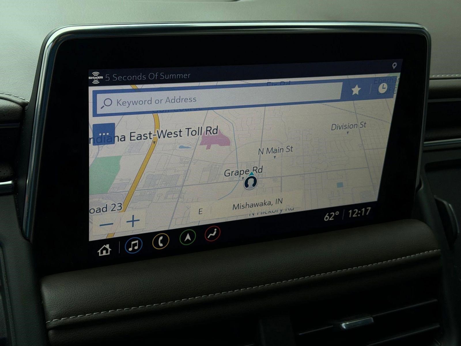 Used 2021 GMC Yukon XL SLT w/ Rear Media and Nav Package image 32