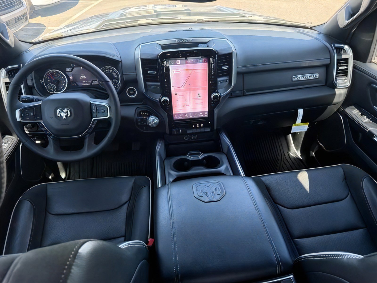 Used 2025 RAM 1500 Laramie w/ Sport Appearance Package AWD/4WD image 25