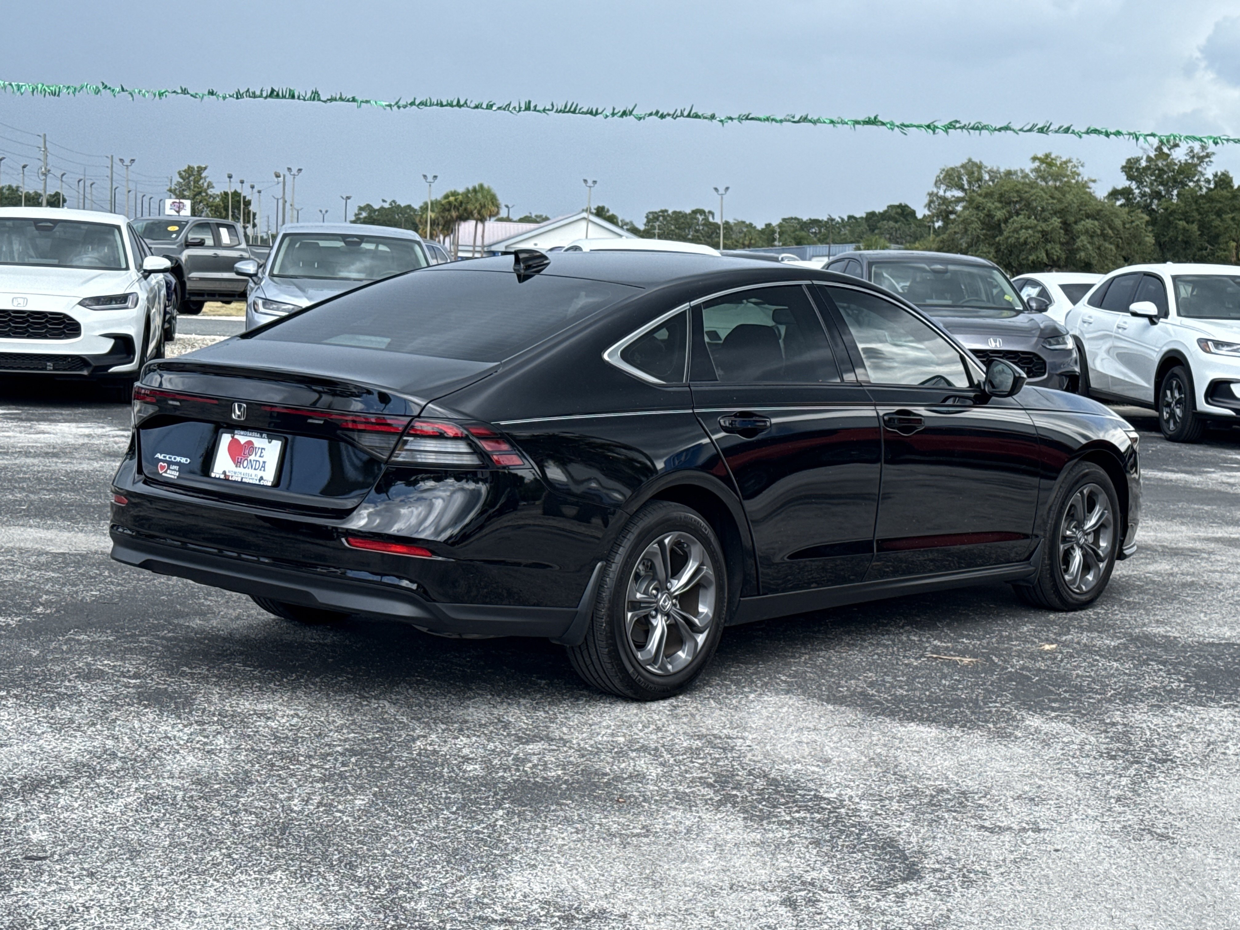 Certified 2023 Honda Accord EX image 7