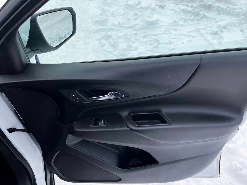 Used 2021 Chevrolet Equinox LT w/ LPO, Floor Liner Package image 38