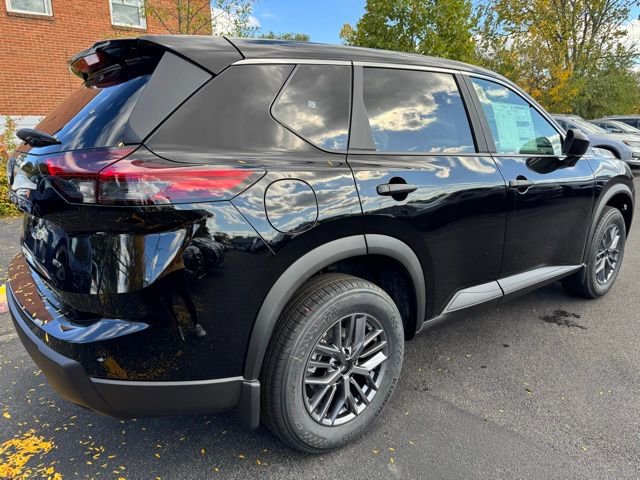 New 2026 Nissan Rogue S image 4