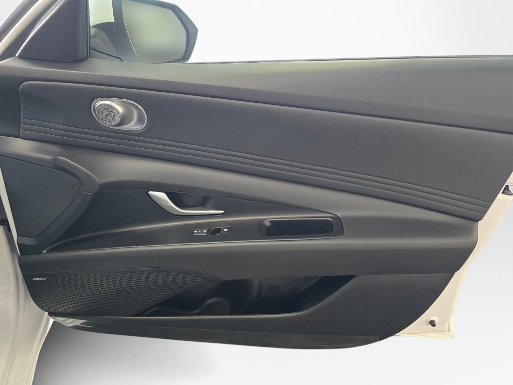 New 2026 Hyundai Elantra Limited FWD image 39
