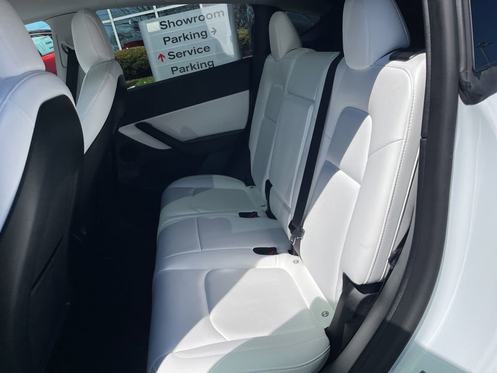 Used 2022 Tesla Model Y Performance image 21