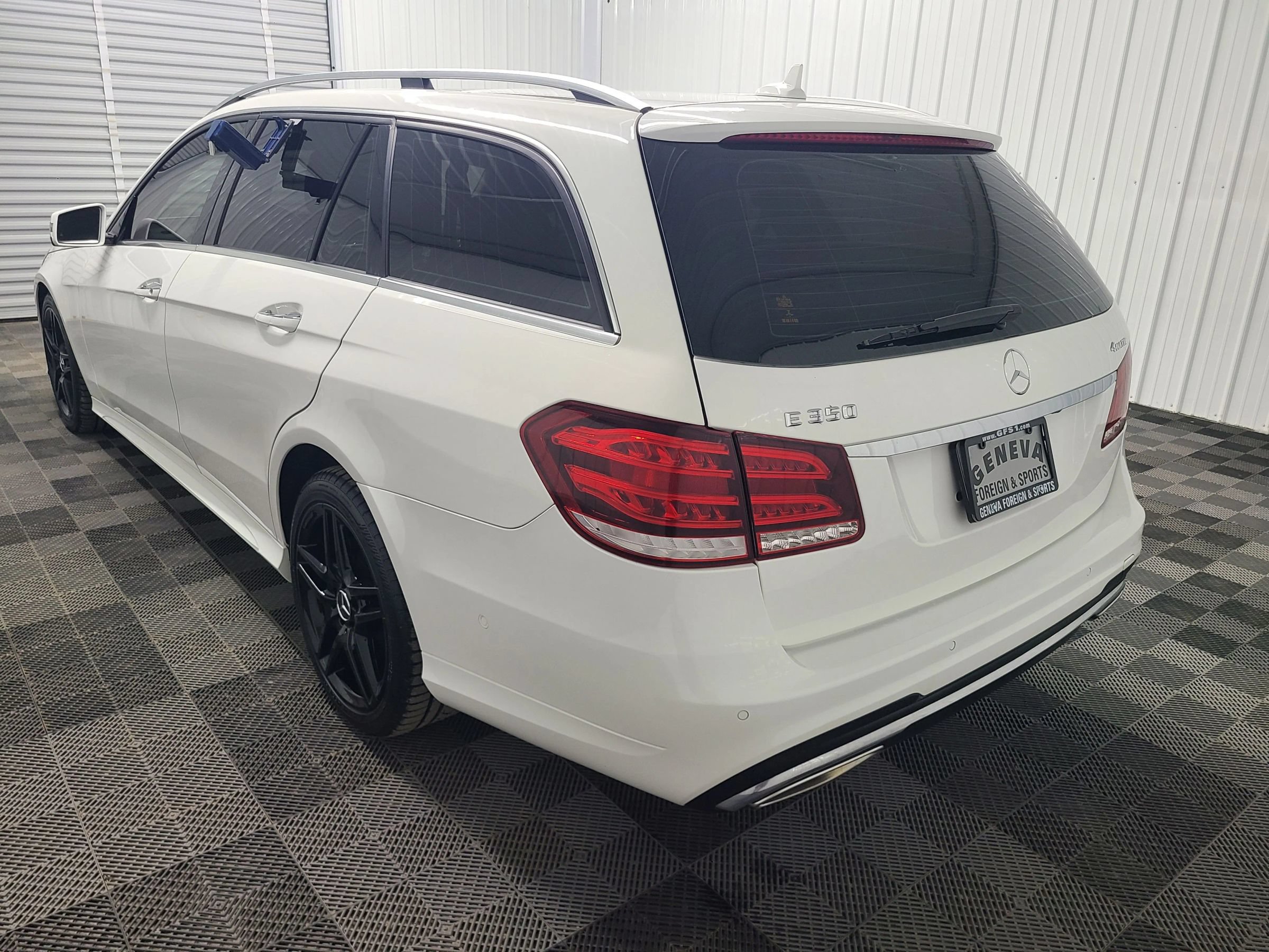 Used 2016 Mercedes-Benz E 350 4MATIC Wagon image 10