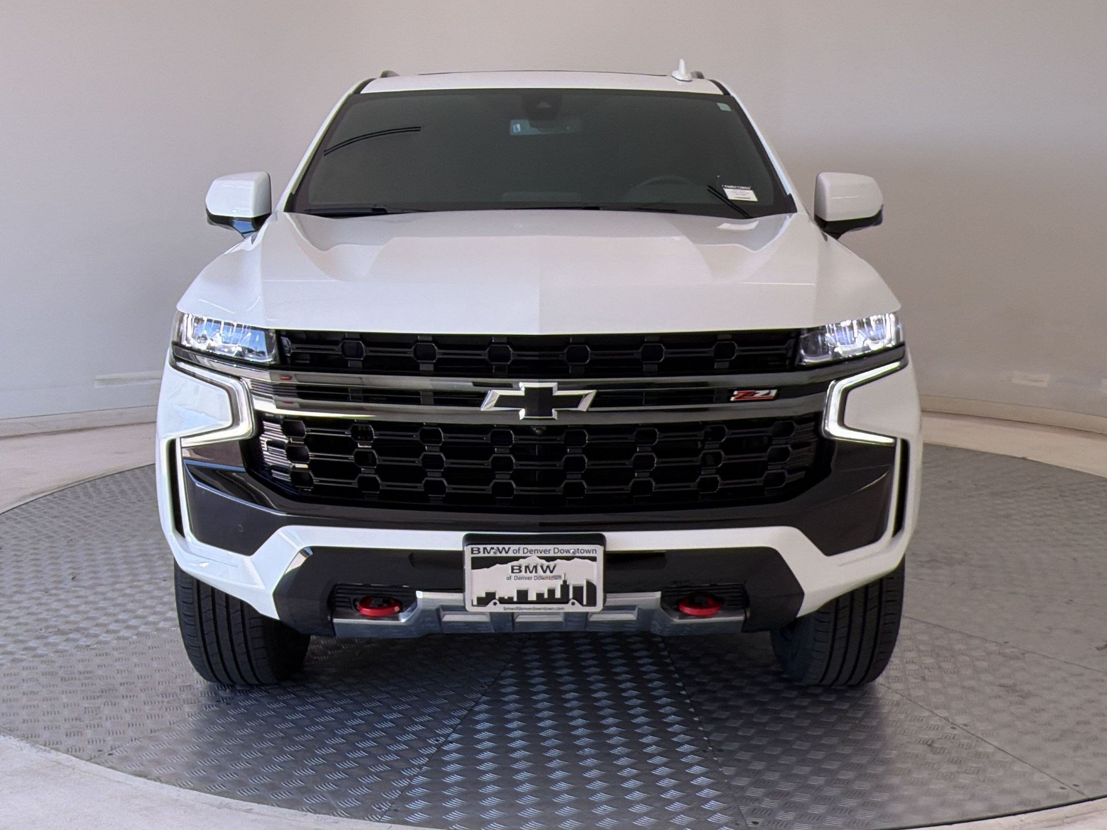 Used 2022 Chevrolet Tahoe Z71 w/ Luxury Package AWD/4WD image 6