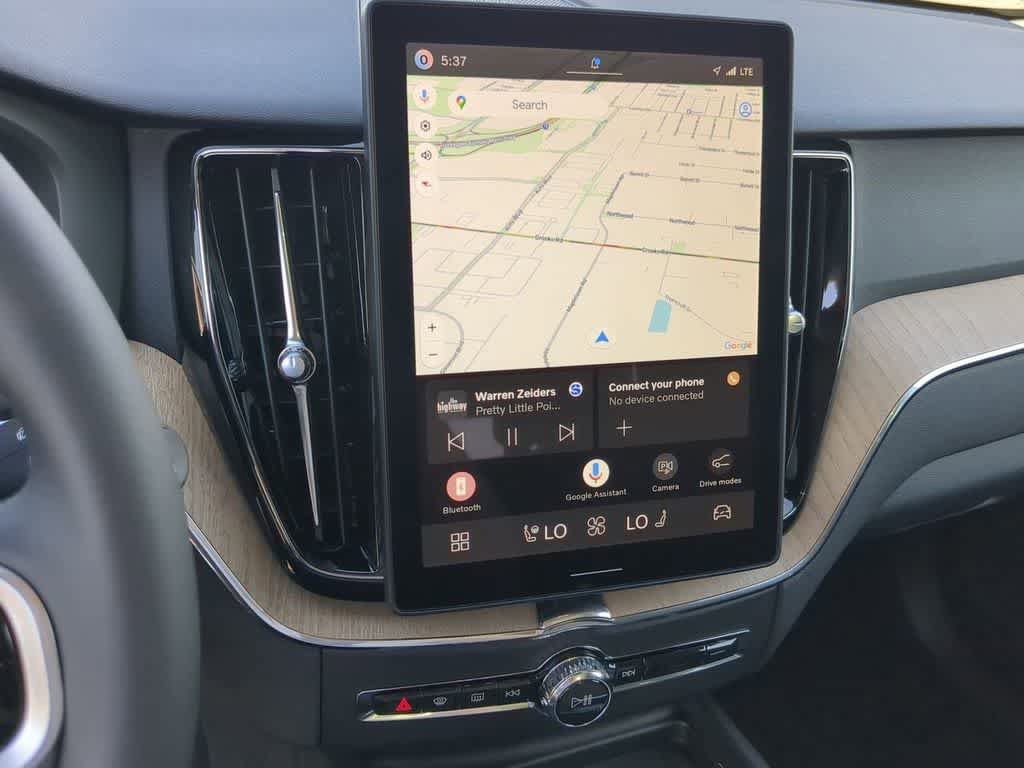 New 2026 Volvo XC60 T8 Plus w/ Climate Package AWD/4WD image 26