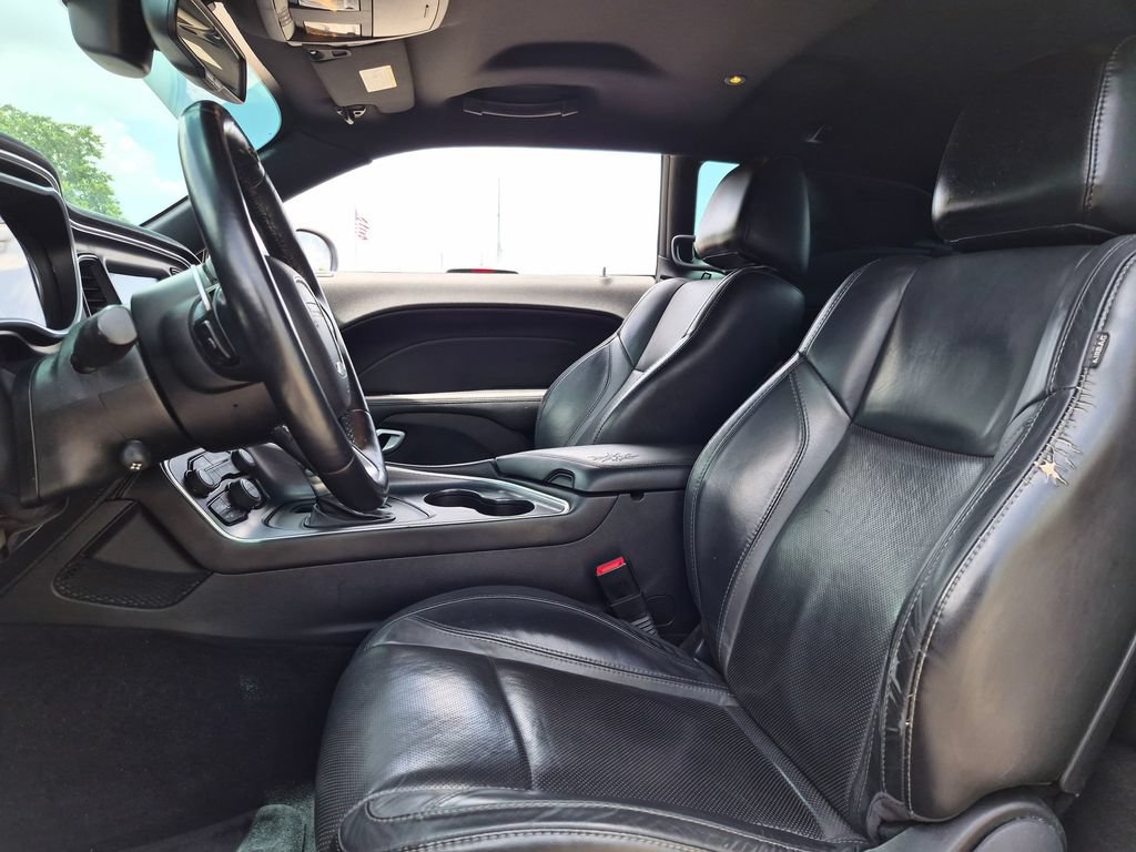 Used 2016 Dodge Challenger R/T Plus RWD image 15