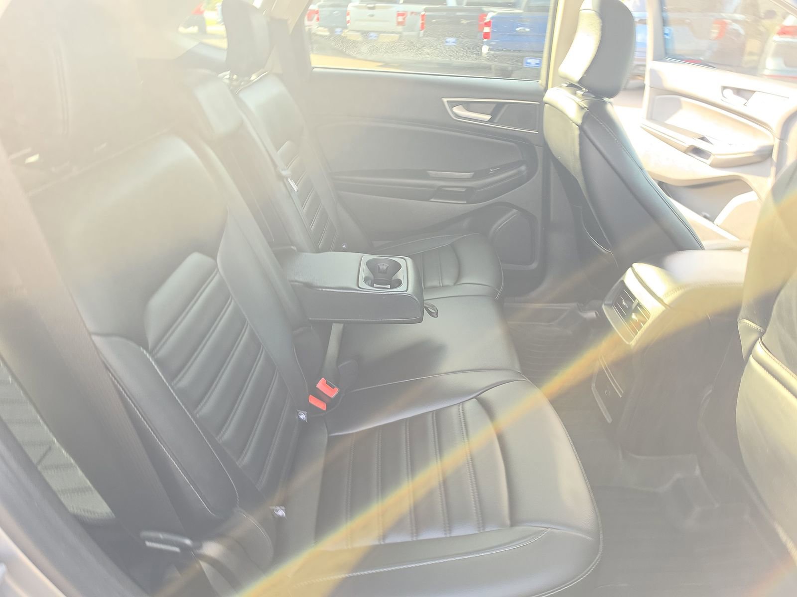 Used 2023 Ford Edge SEL AWD/4WD image 18
