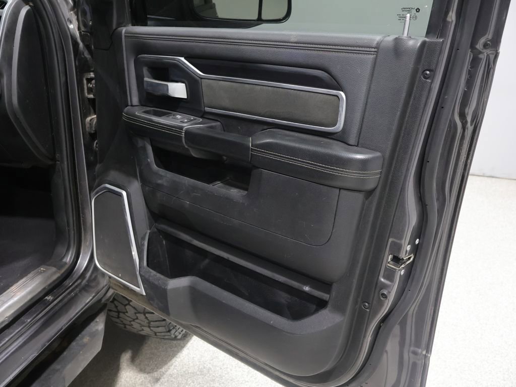 Used 2022 RAM 2500 Laramie AWD/4WD image 25