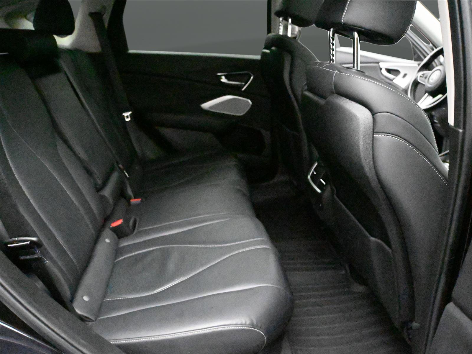 Certified 2024 Acura RDX SH-AWD w/ Technology Package image 21