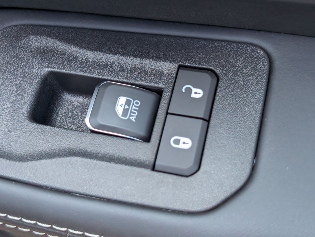 New 2026 RAM 2500 Limited AWD/4WD image 33