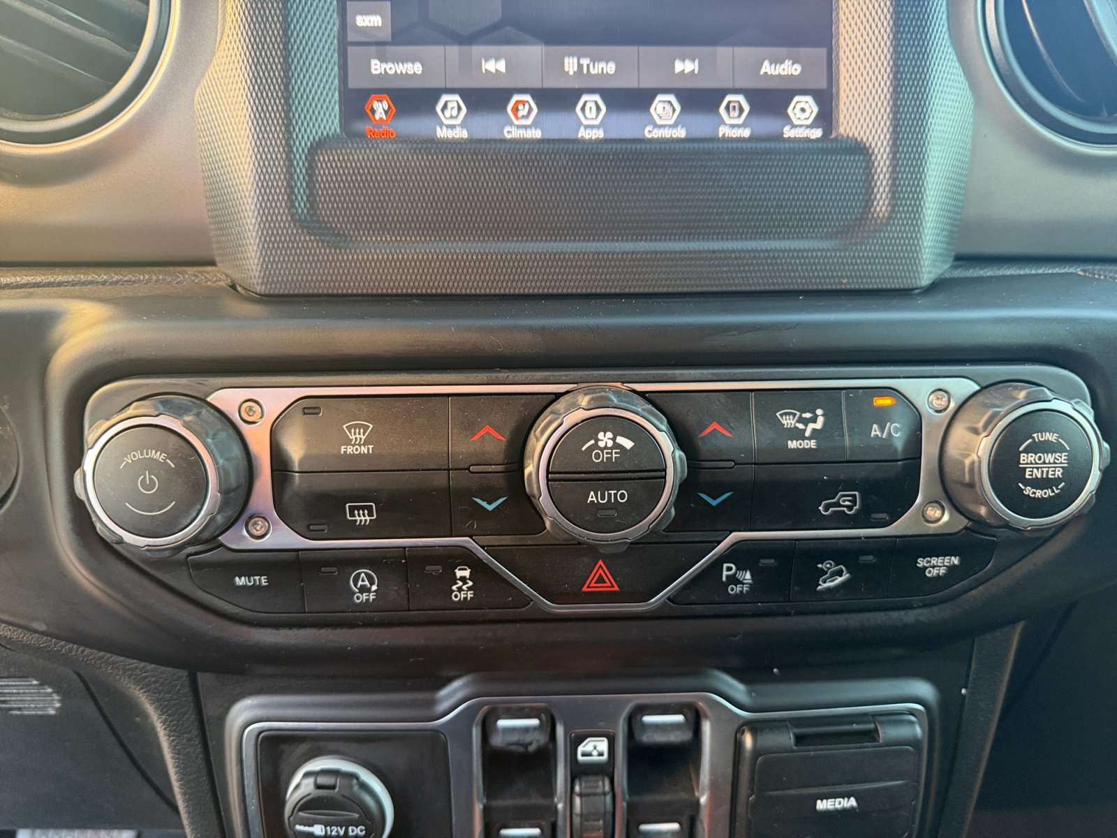 Used 2021 Jeep Wrangler Unlimited Sport AWD/4WD image 24