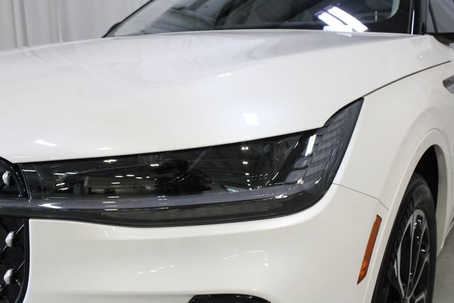 New 2026 Lincoln Nautilus Reserve AWD/4WD image 35