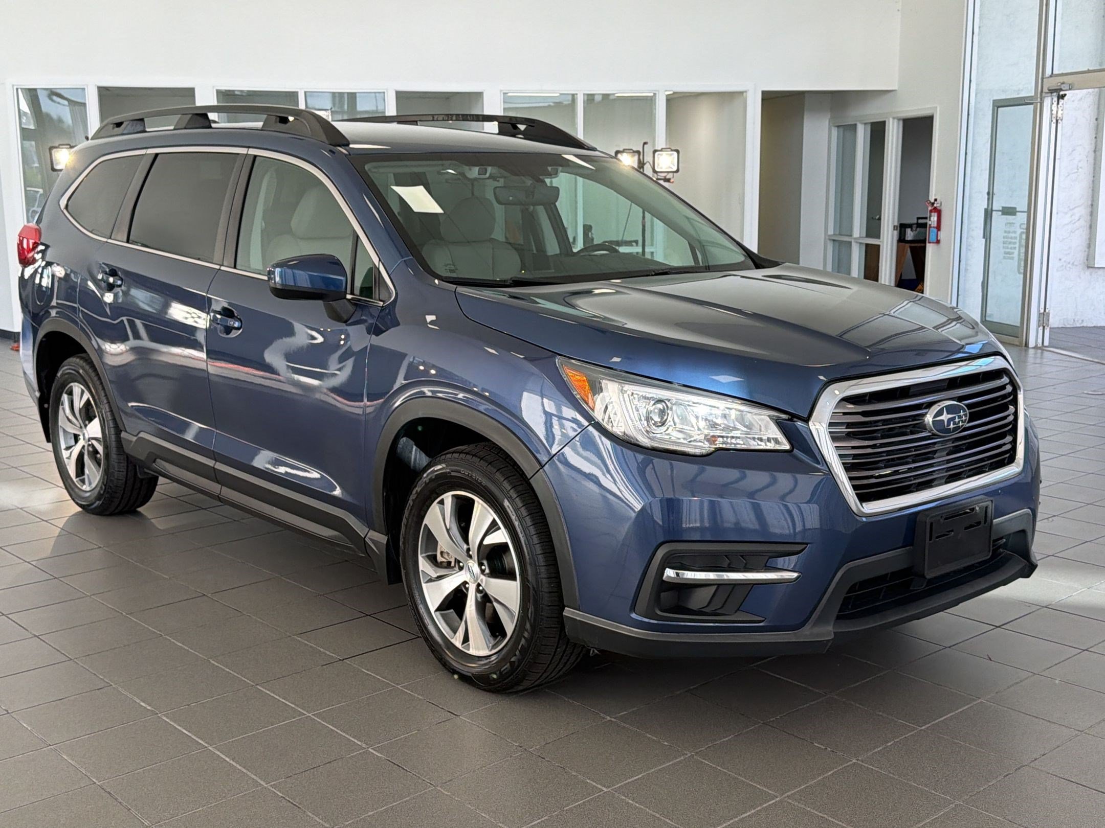 Used 2020 Subaru Ascent Premium w/ Convenience Package AWD/4WD image 7