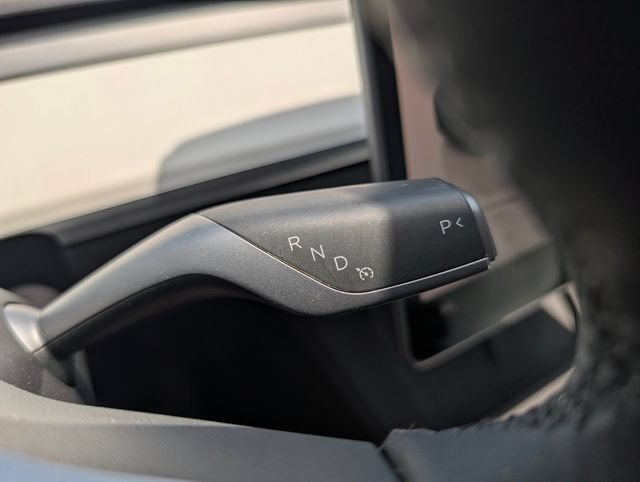 Used 2023 Tesla Model Y Long Range AWD/4WD image 23