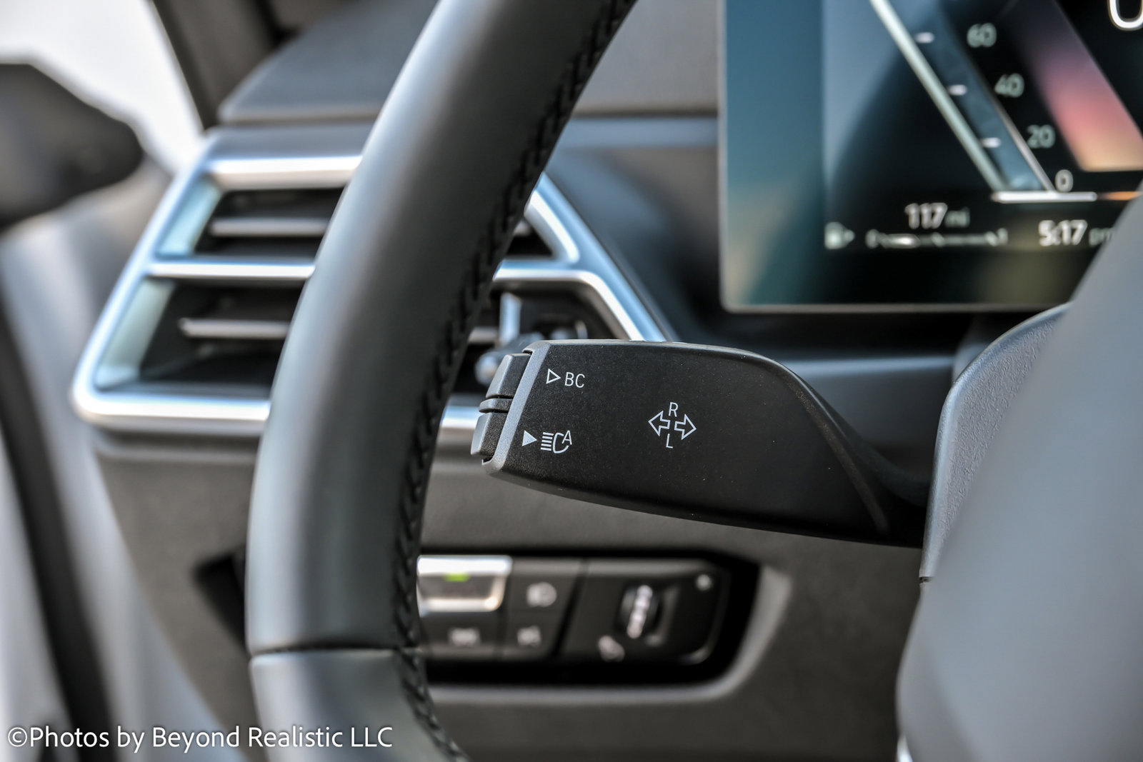 Used 2025 BMW 430i xDrive Coupe w/ Premium Package image 41