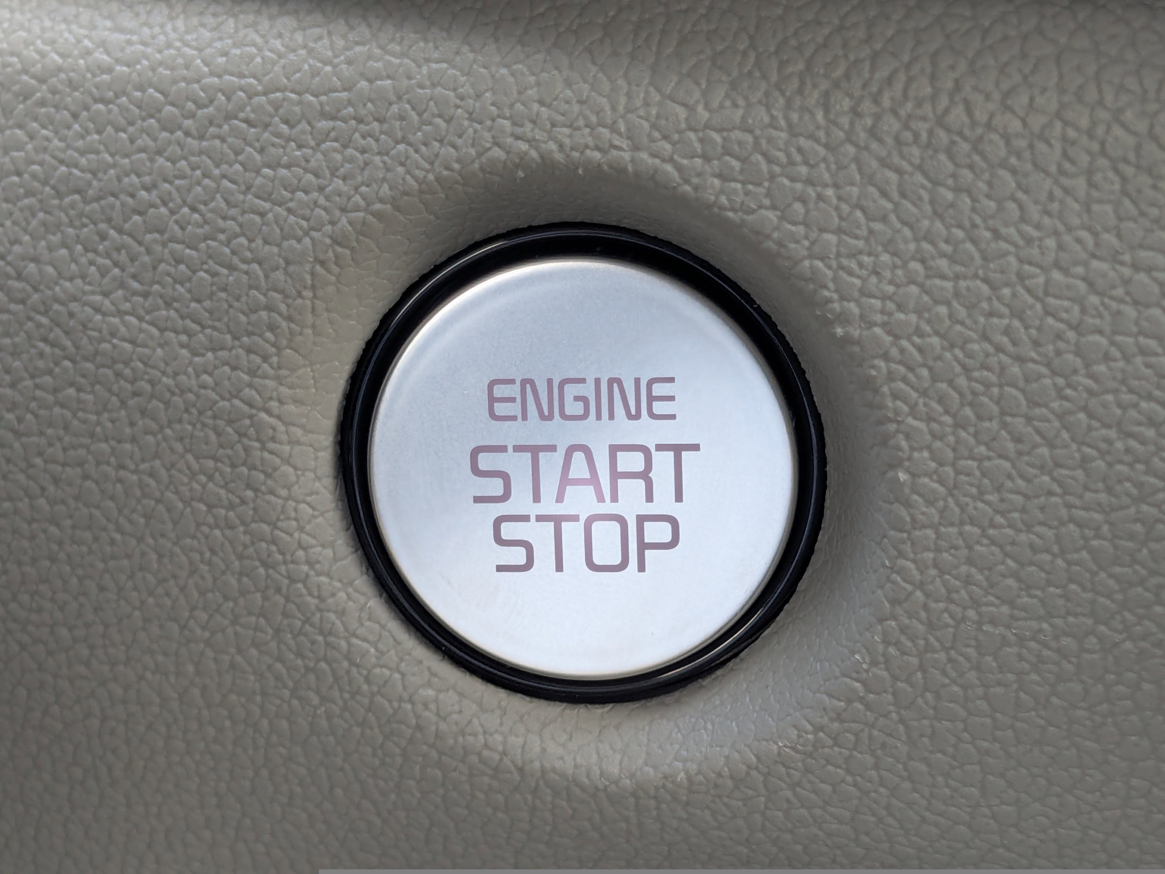 Certified 2025 Kia Sorento S w/ Panoramic Sunroof Package image 44