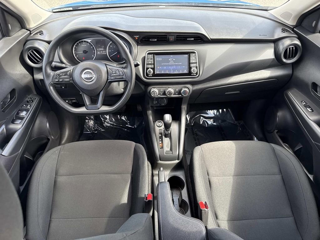 Certified 2025 Nissan Kicks Play S image 15