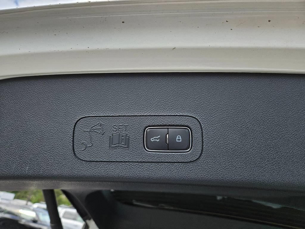 New 2026 Lincoln Aviator Black Label w/ Jet Appearance Package AWD/4WD image 12