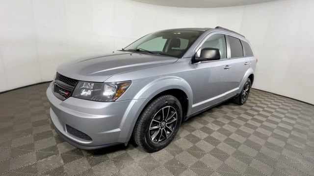 Used 2017 Dodge Journey SE w/ Blacktop Package AWD/4WD image 10