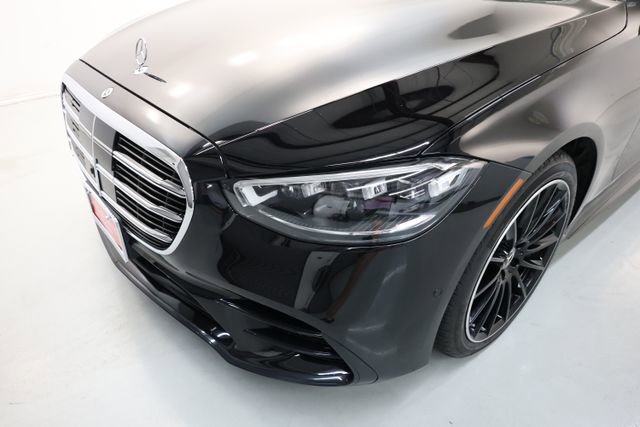 Used 2022 Mercedes-Benz S 580 4MATIC Sedan w/ AMG Line Package image 69