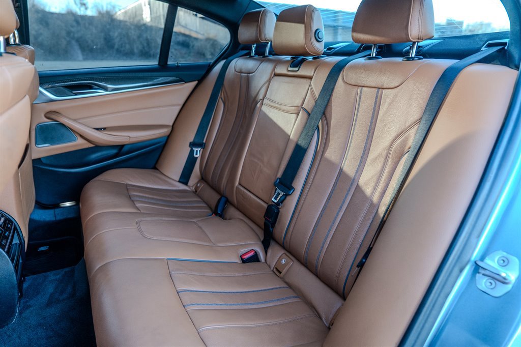 Used 2018 BMW 540i w/ M Sport Package RWD image 31