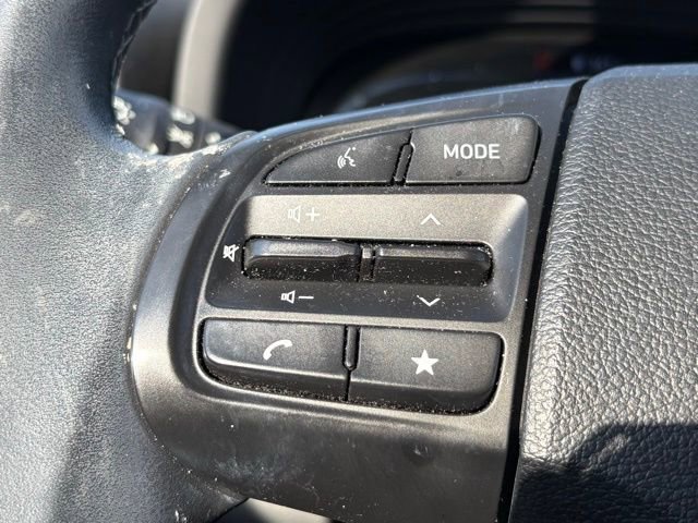 Used 2023 Hyundai Venue SEL image 20