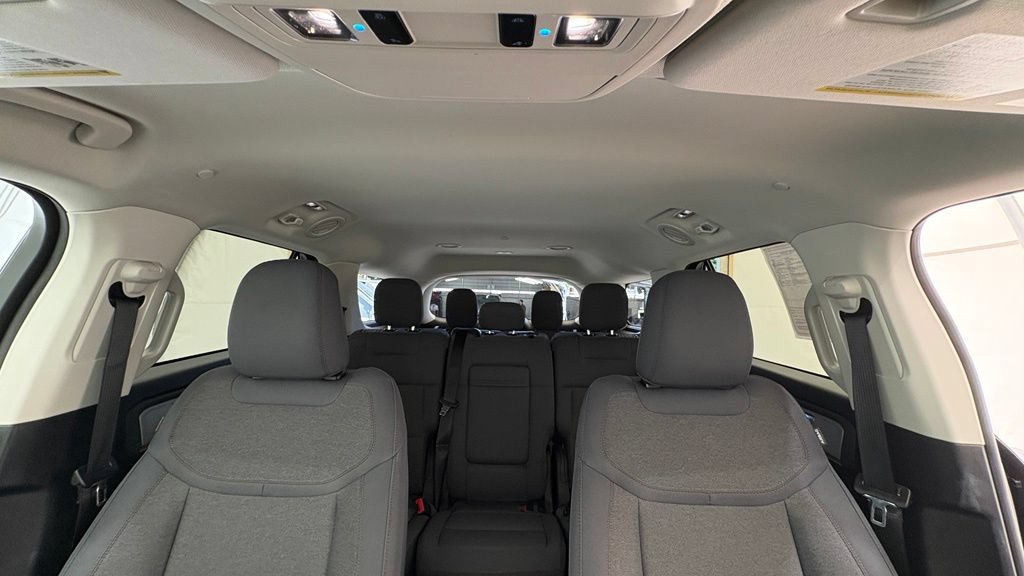 Used 2025 Ford Explorer Active AWD/4WD image 42