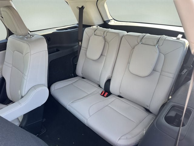New 2026 Lincoln Aviator AWD image 11