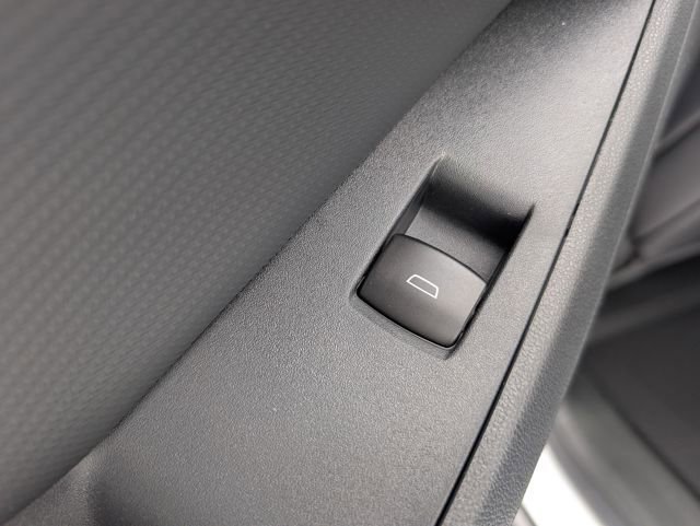 New 2026 Chevrolet Equinox LT w/ Convenience Package II image 11