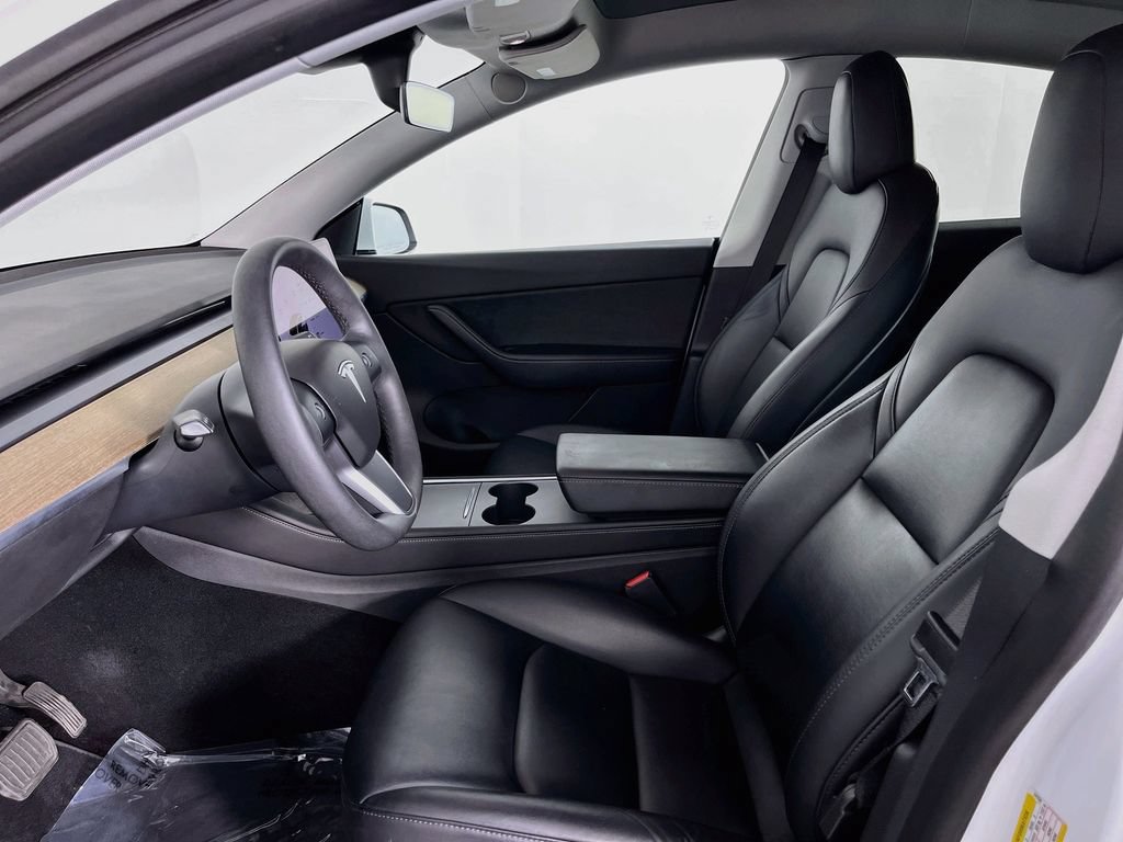 Used 2021 Tesla Model Y Long Range AWD/4WD image 27