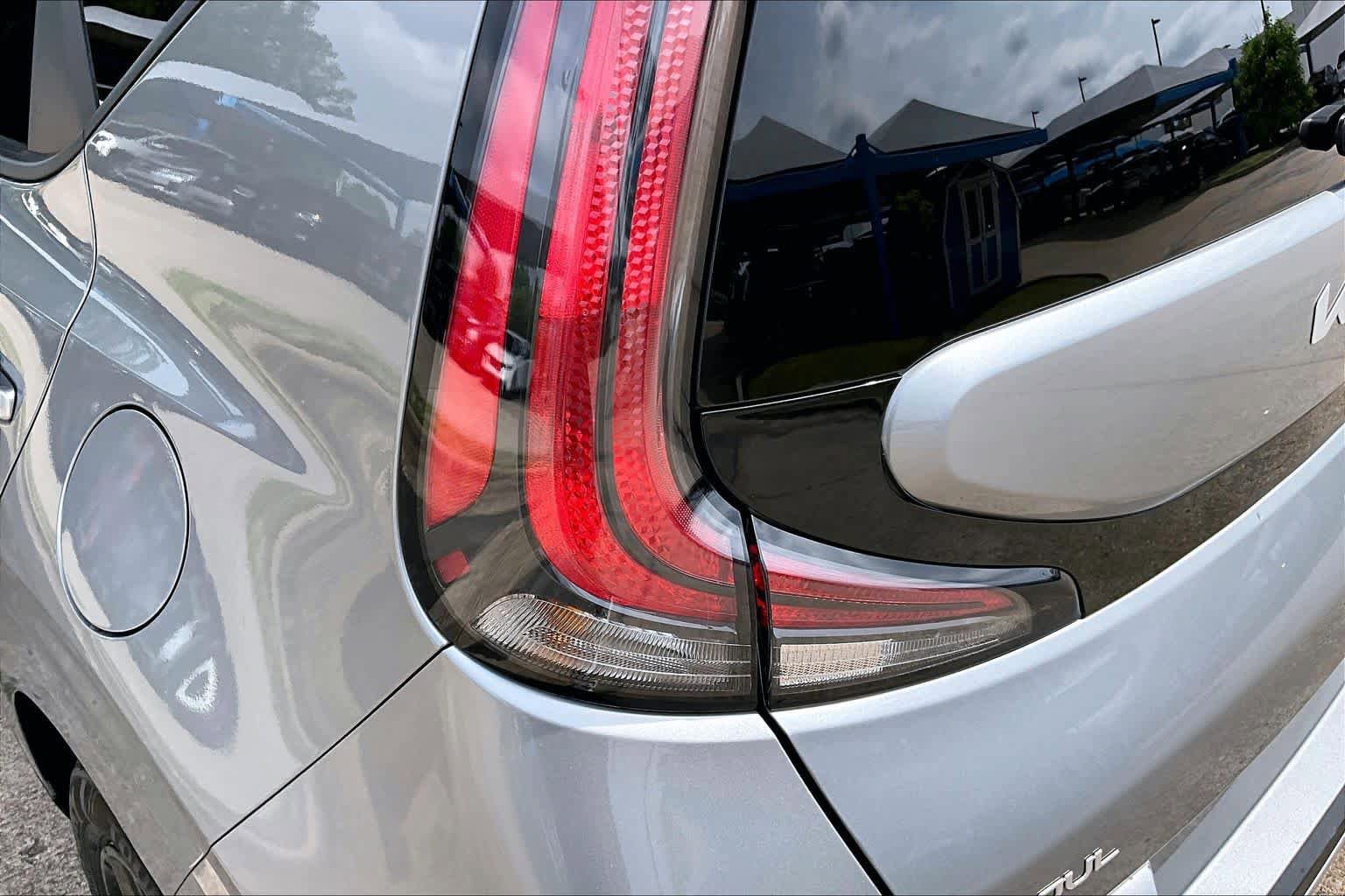 Used 2024 Kia Soul LX w/ Option Group 015 FWD image 28