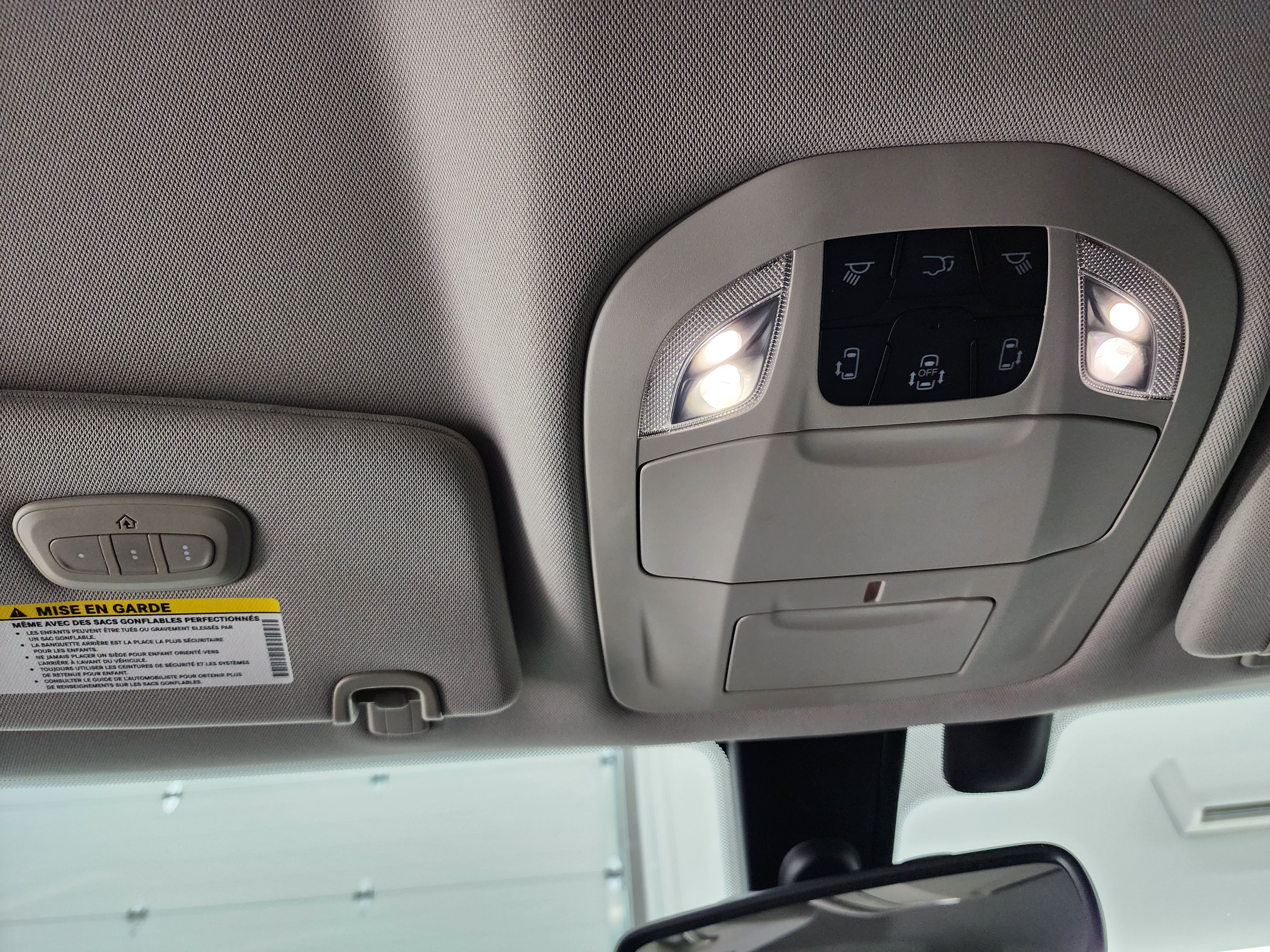 Used 2017 Chrysler Pacifica Touring-L FWD image 44