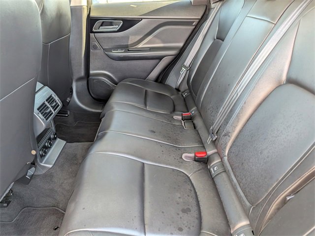 Used 2020 Jaguar F-PACE Premium image 19