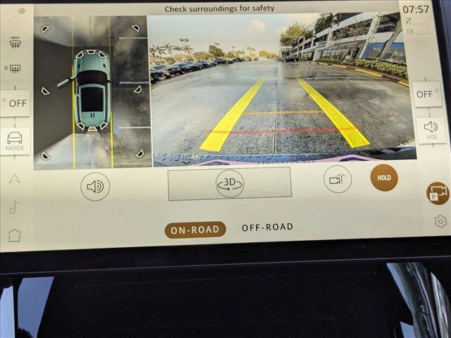 Used 2025 Land Rover Range Rover Sport image 14