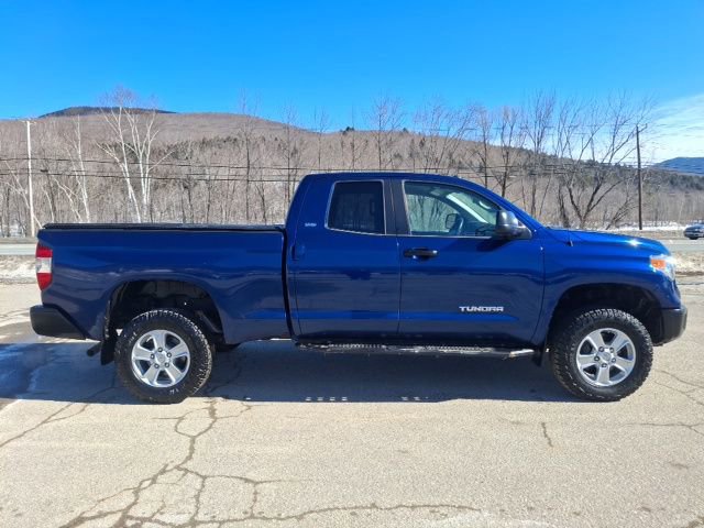 Used 2015 Toyota Tundra SR5 w/ SR5 Upgrade Package image 4