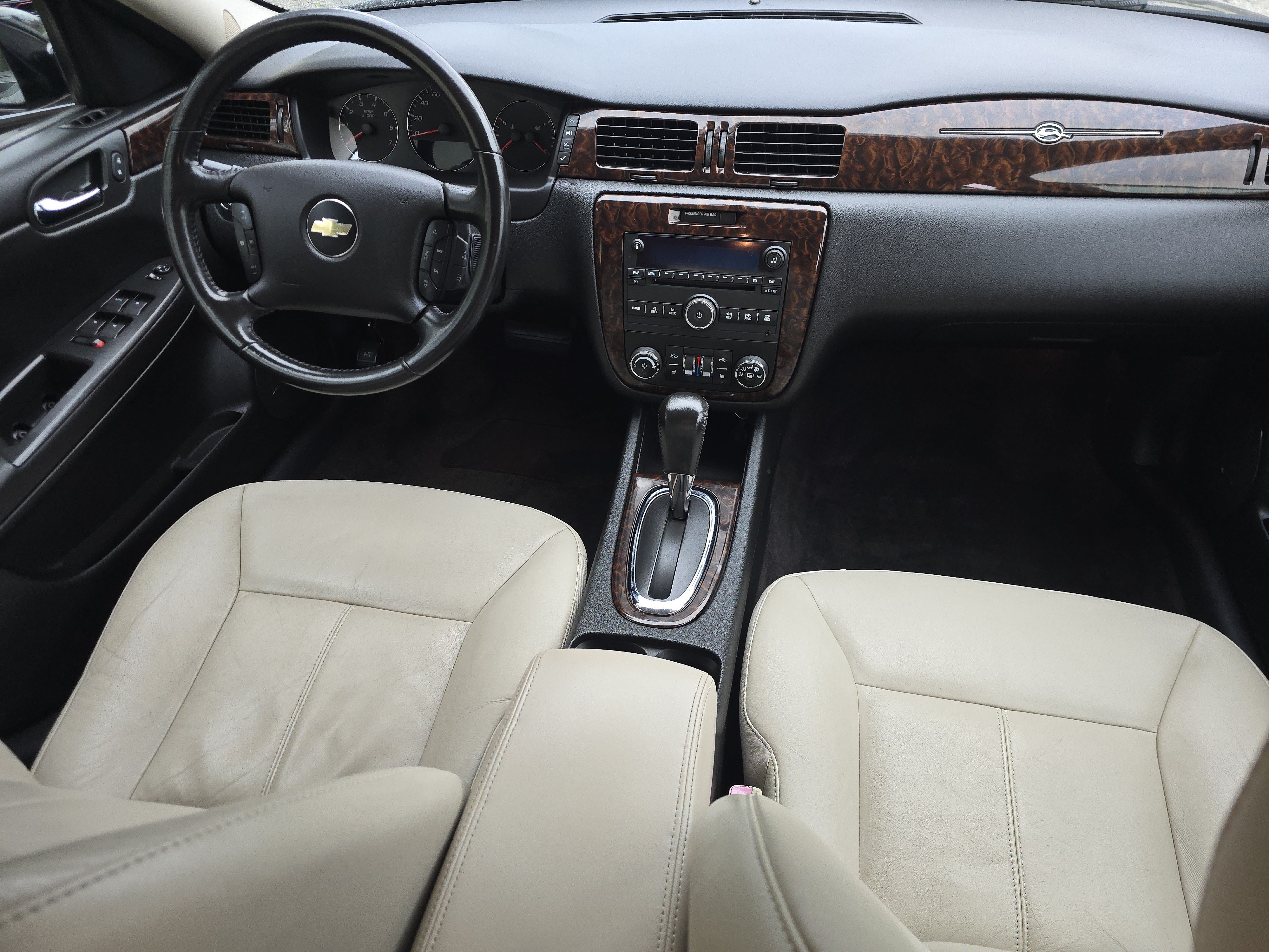 Used 2014 Chevrolet Impala LTZ FWD image 18