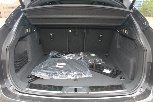 New 2026 Jaguar F-PACE R-Dynamic S image 12