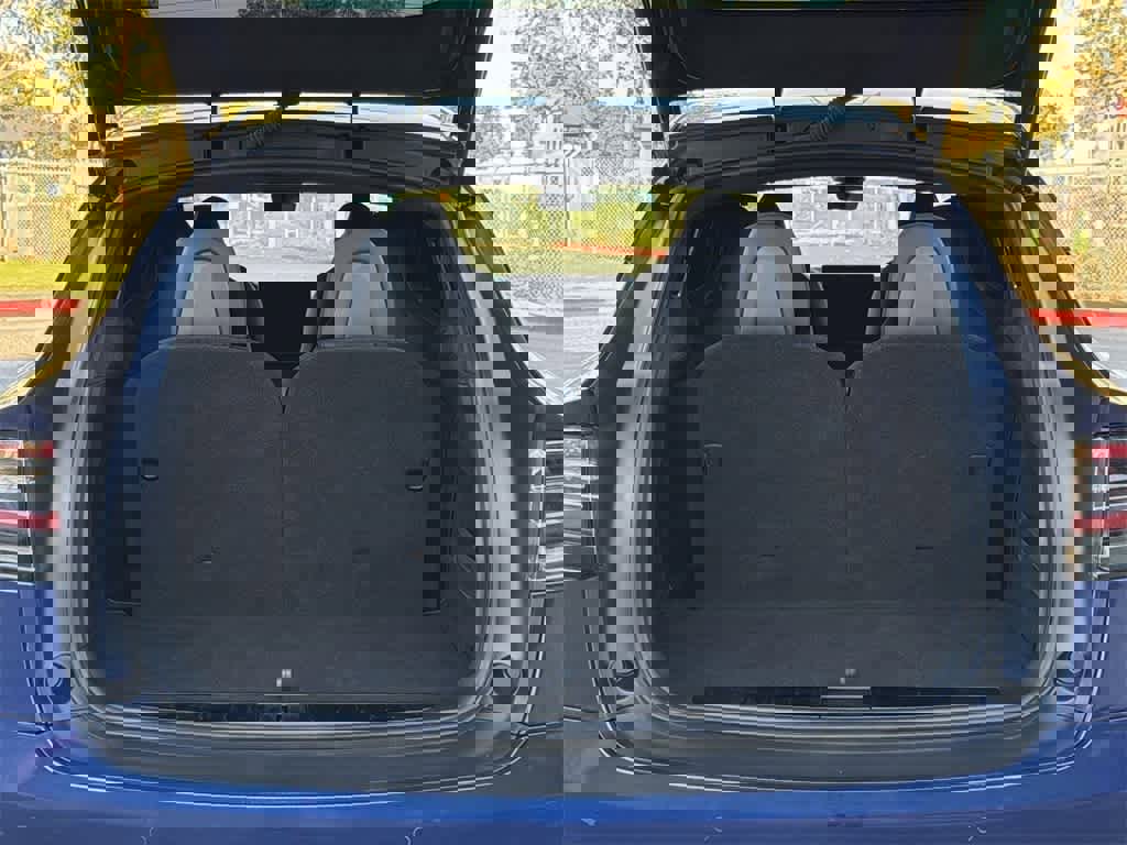 Used 2022 Tesla Model X Plaid image 33