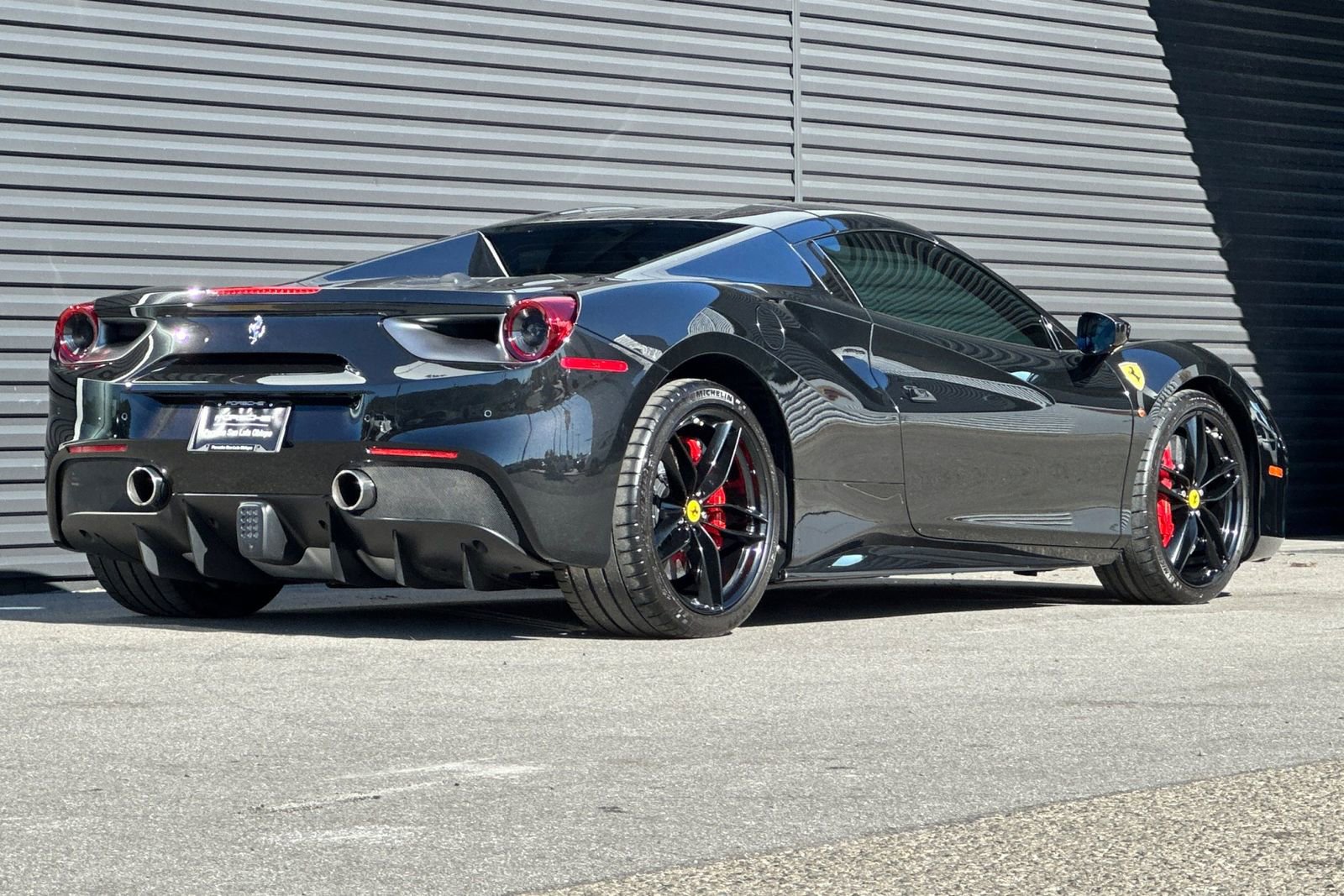 Used 2018 Ferrari 488 Spider image 8