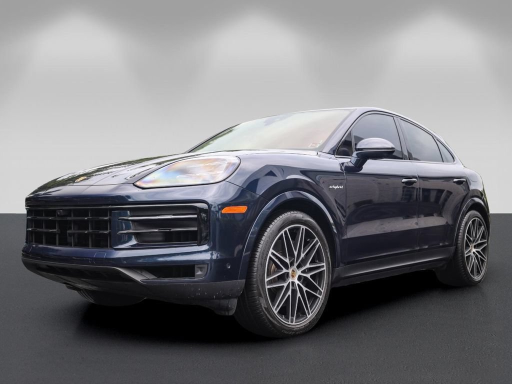 Used 2024 Porsche Cayenne Coupe AWD/4WD image 7
