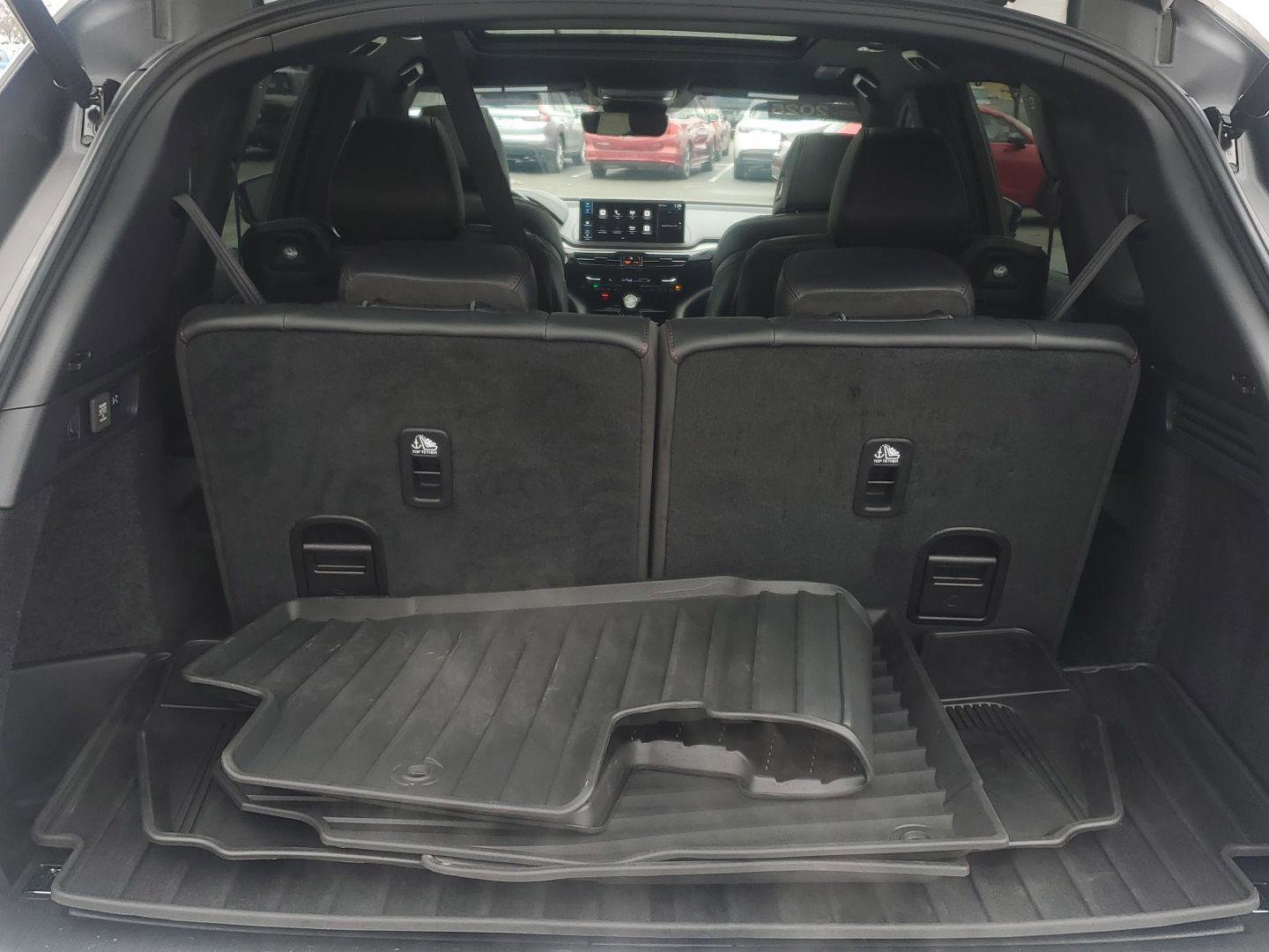 Certified 2025 Acura MDX A-Spec image 28