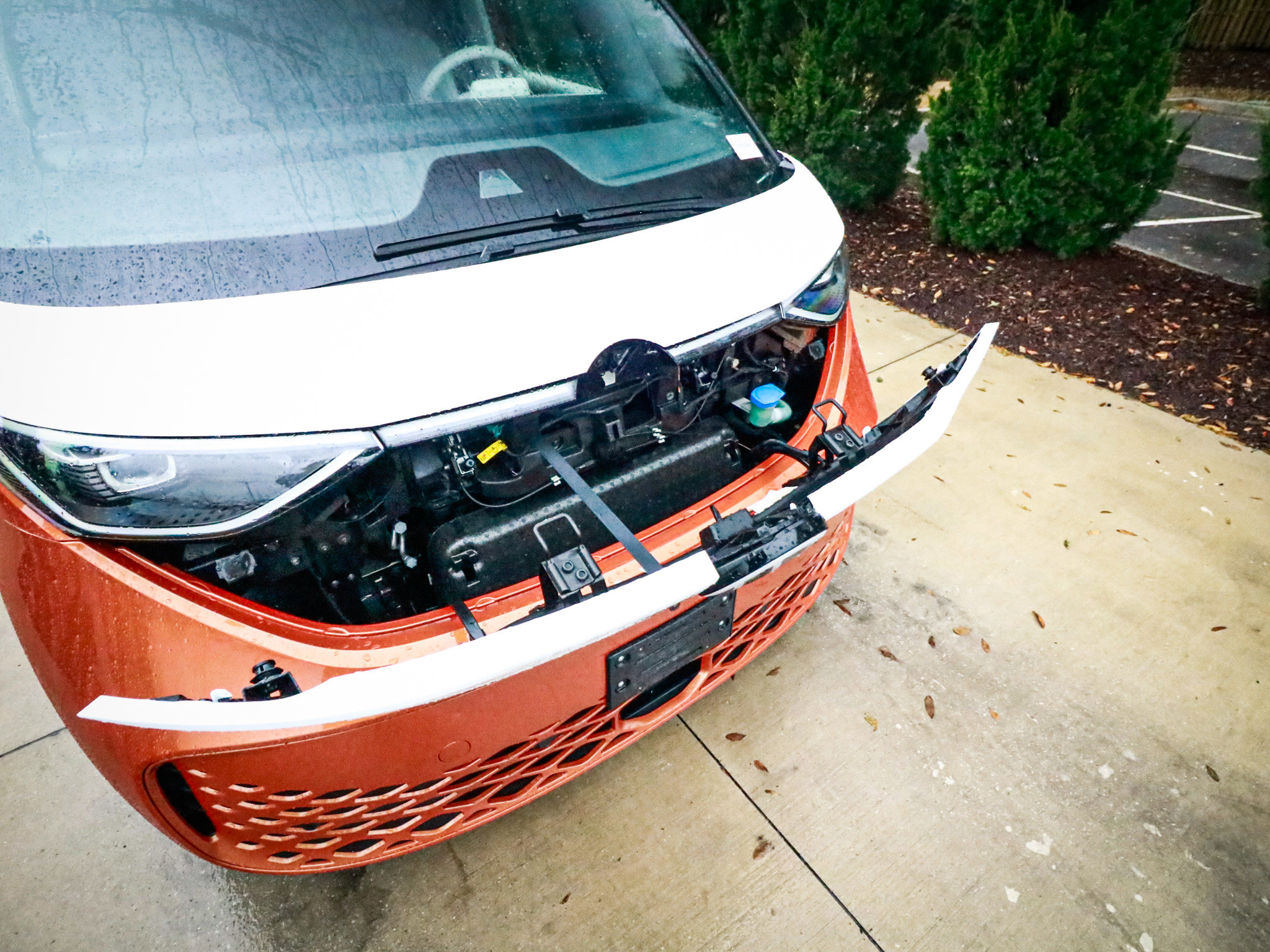 Used 2025 Volkswagen ID. Buzz 1st Edition image 34