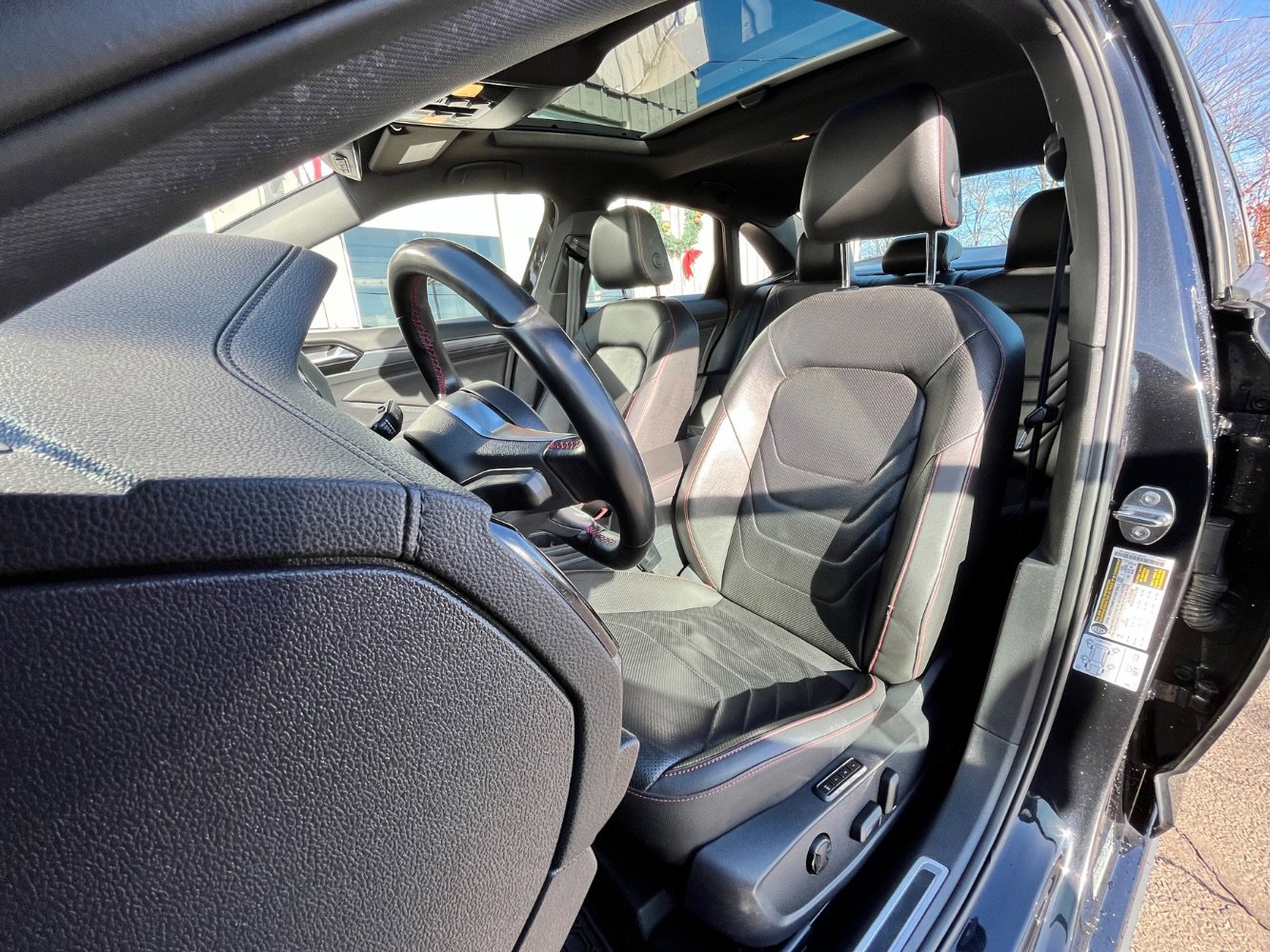 Used 2021 Volkswagen Jetta GLI Autobahn w/ GLI Autobahn Black Package image 33