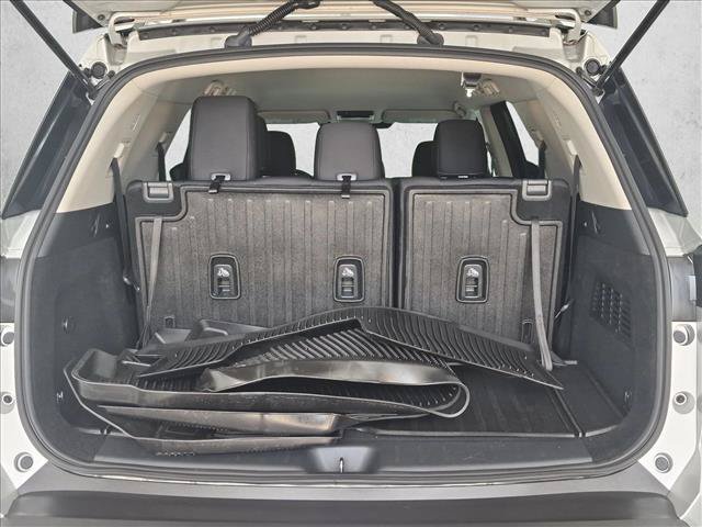 Used 2022 Nissan Pathfinder SV FWD image 6
