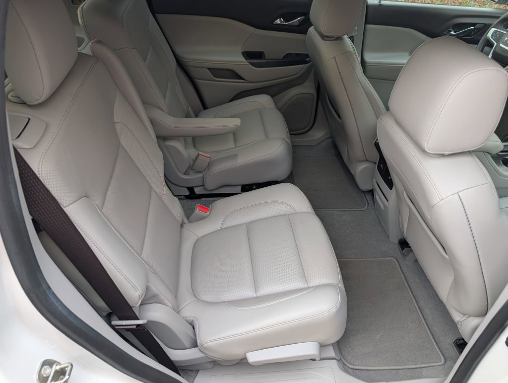 Used 2017 GMC Acadia SLT image 24